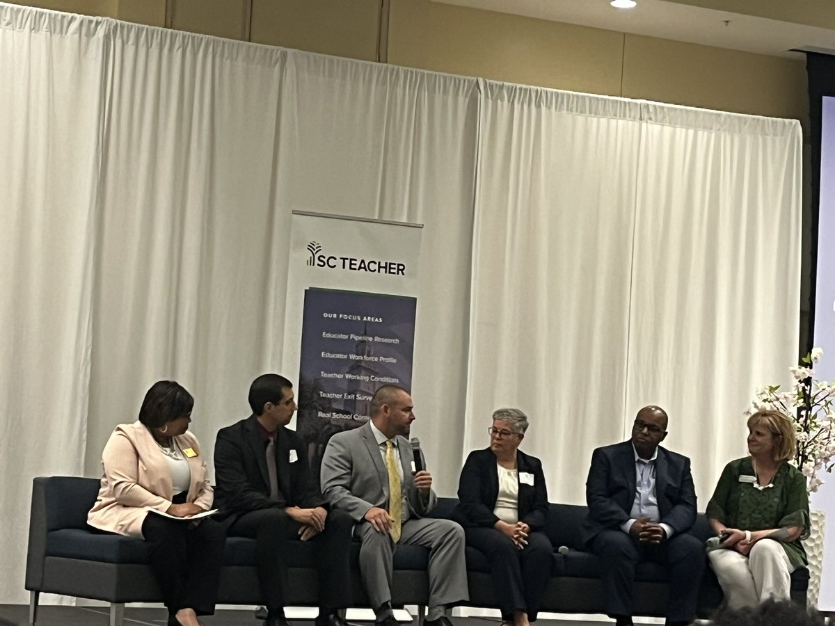 SandyBrossard's tweet photo. Powerful sharing by educator panel about how they are using SC Teacher Working Conditions survey results to improve practices in their districts and schools. @SCTEACHERtweets #SCDistrictShowcase https://t.co/uIM3PIiR0d
