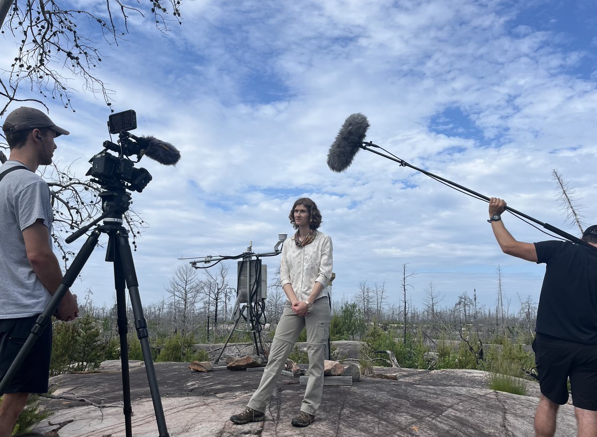peatofmind's tweet image. Lights. Camera. Action!

Talking 🔥with @gracie_crafts and @KyraLSimone 

@grahamperry1 (🎥) and @GBayBiosphere