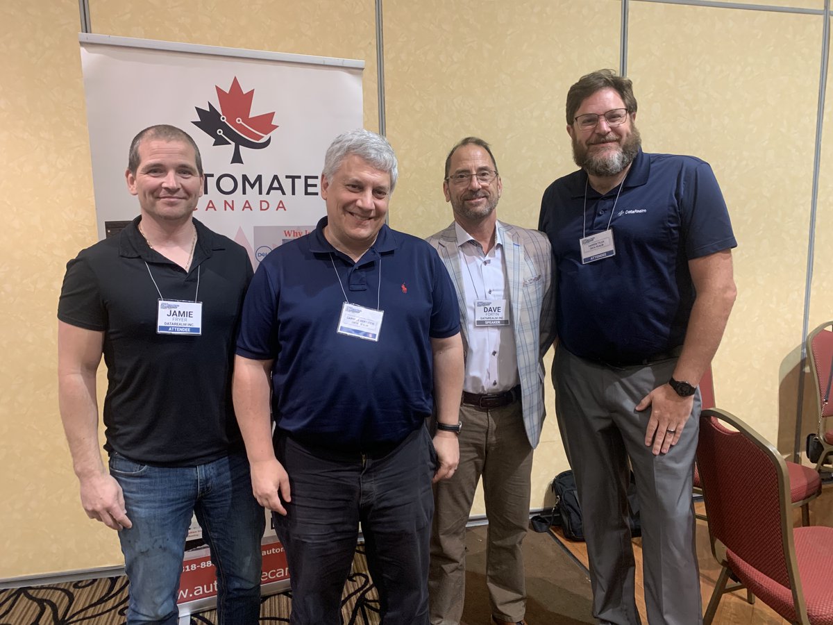 DataRealm tweet media