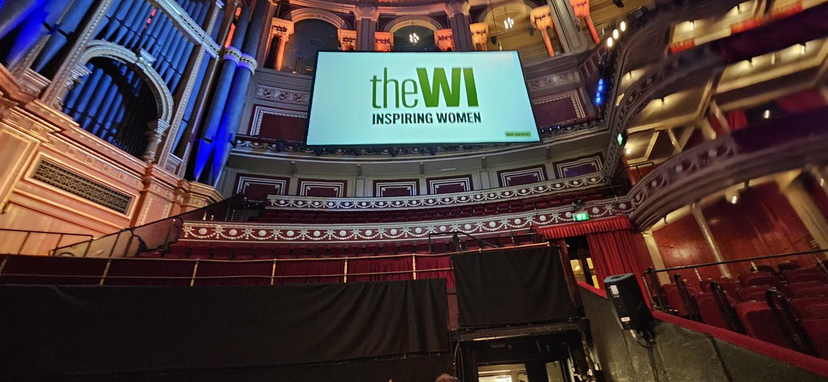 Women's Institute tweet media