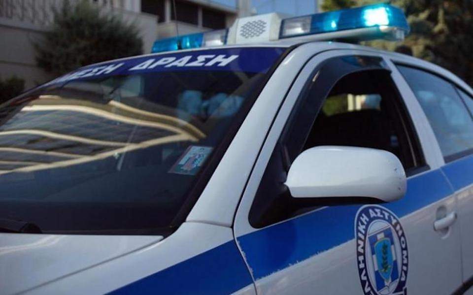 Police evacuates two occupied buildings in Athens center dlvr.it/T7srnz