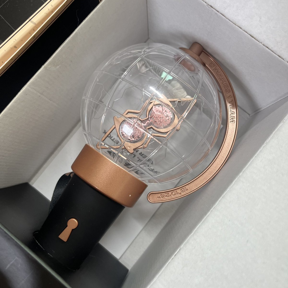 6BKI4P's tweet photo. 라이티니 1 2 둘 다 양도
1 - 3.0
2(홀더.포카만 포함) - 4.5

디엠주세요

에이티즈 라이티니
홍중 성화 윤호 여상 산 민기 우영 종호
Ateez atz sell wts https://t.co/sPkpq19io8