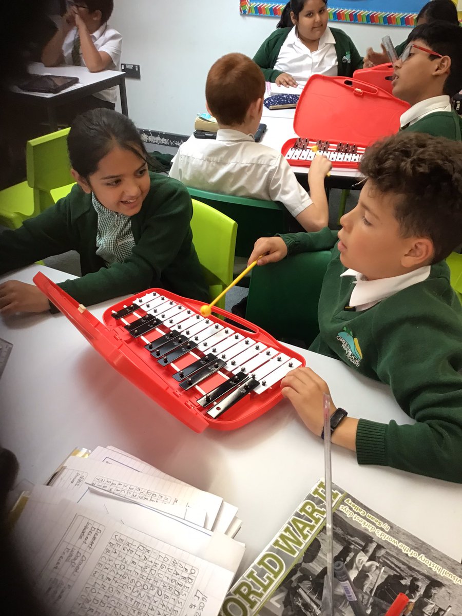 GRPAMaple's tweet photo. Maple class enjoyed learning the notes to a new song on the glockenspiels today 🎶 https://t.co/kJ5F43ikbc