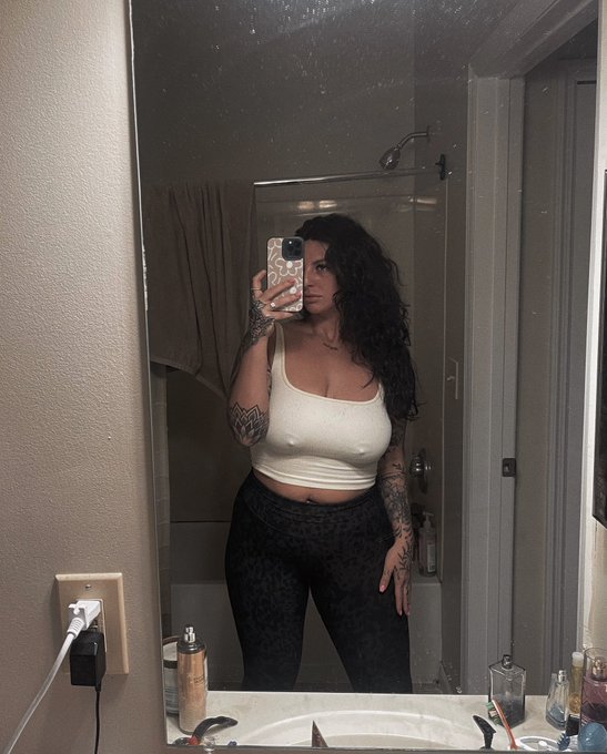 &hearts;️🫶🏽 https://t.co/oBzSnADJUw