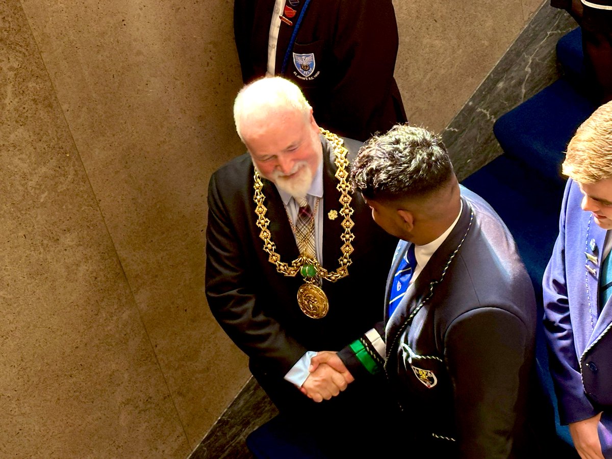 morganacademy1's tweet photo. Congratulations to our school vice-captain Ameer Hamza who today was awarded the Lord Provost McManus Citizenship Award 2024. 👏🦌#dundeelearning @LordProvostDCC https://t.co/UNU4kYqrAb