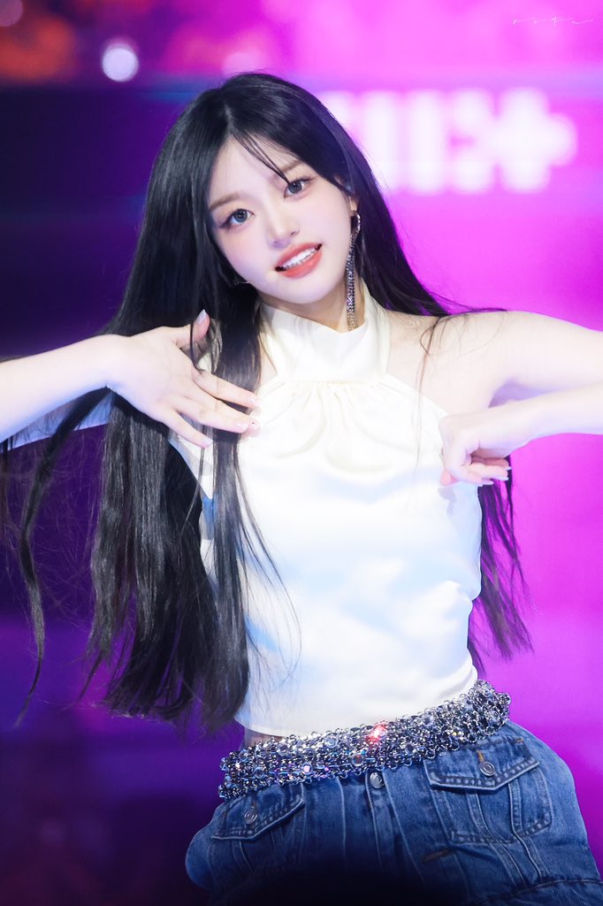 Vvv1taa's tweet photo. 240602

#민주 #MINJU #아일릿 #ILLIT https://t.co/lOAtWOOxgy