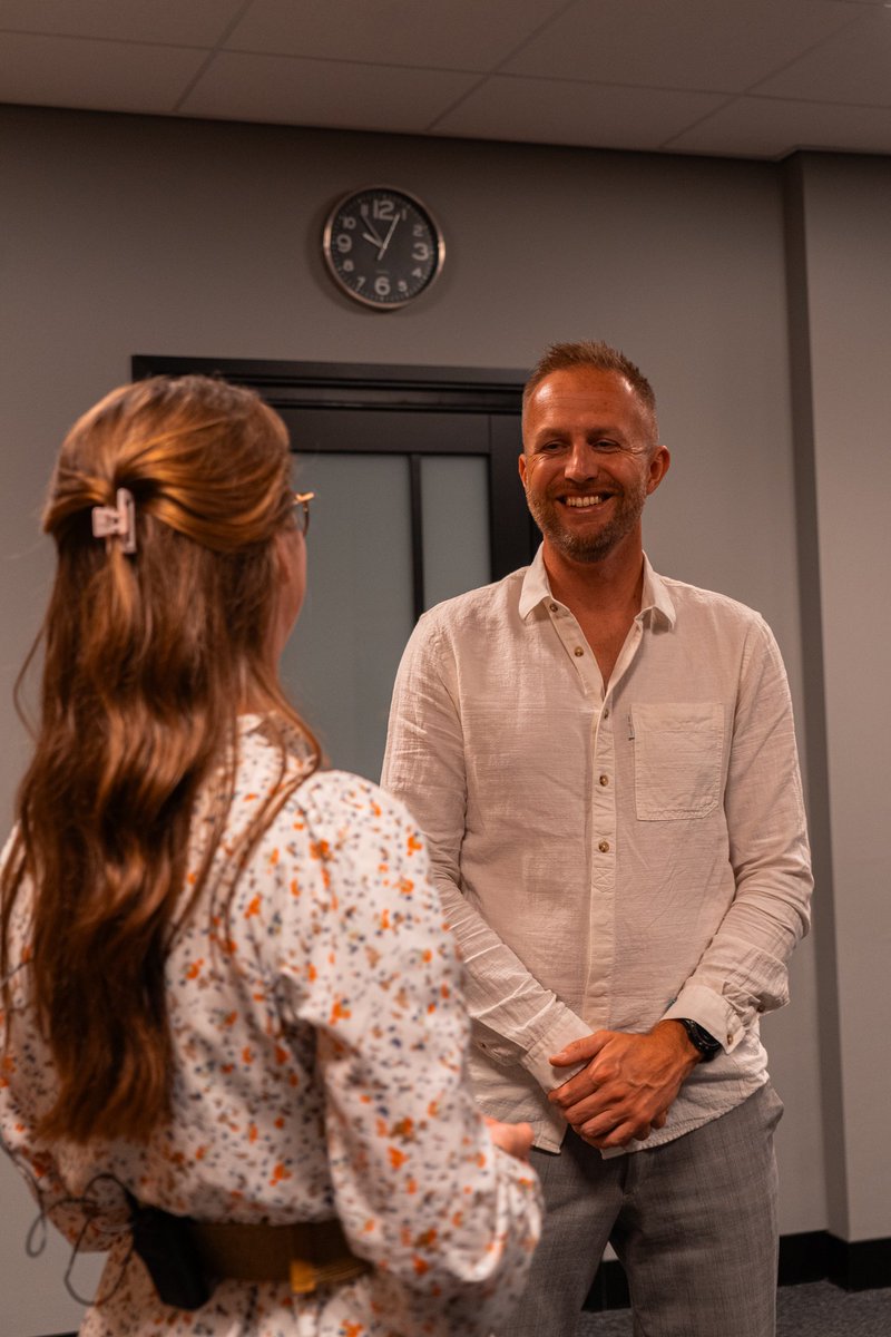 SGPJ_Rijssen's tweet photo. #5 Wel of geen Europees leger?
Vorige week spraken we @markbrouwer2010 , kandidaat voor de SGP tijdens de Europese verkiezingen. In het dagelijks leven werkt hij bij defensie en in deze video verteld hij wat de SGP denkt over veiligheid.

https://t.co/UIlwcSTWnu https://t.co/1gk9yIiV7s