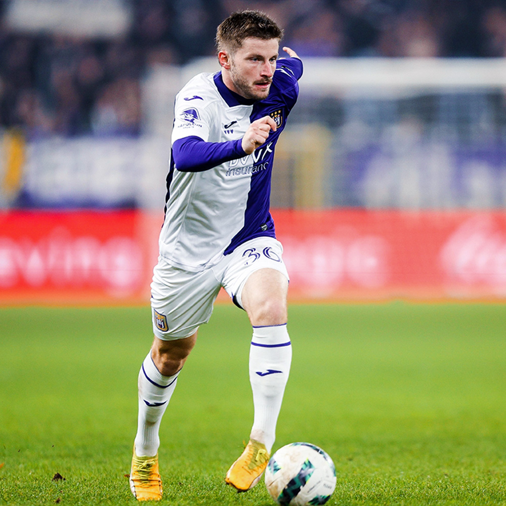 -25% RSCA 2023/2024

Profiteer nu van -25% op de hele RSCA collectie van 2023/2024.

Profitez maintenant de -25% sur toute la collection RSCA du 2023/2024.

Shop via jomasport.shop/RSCA/
