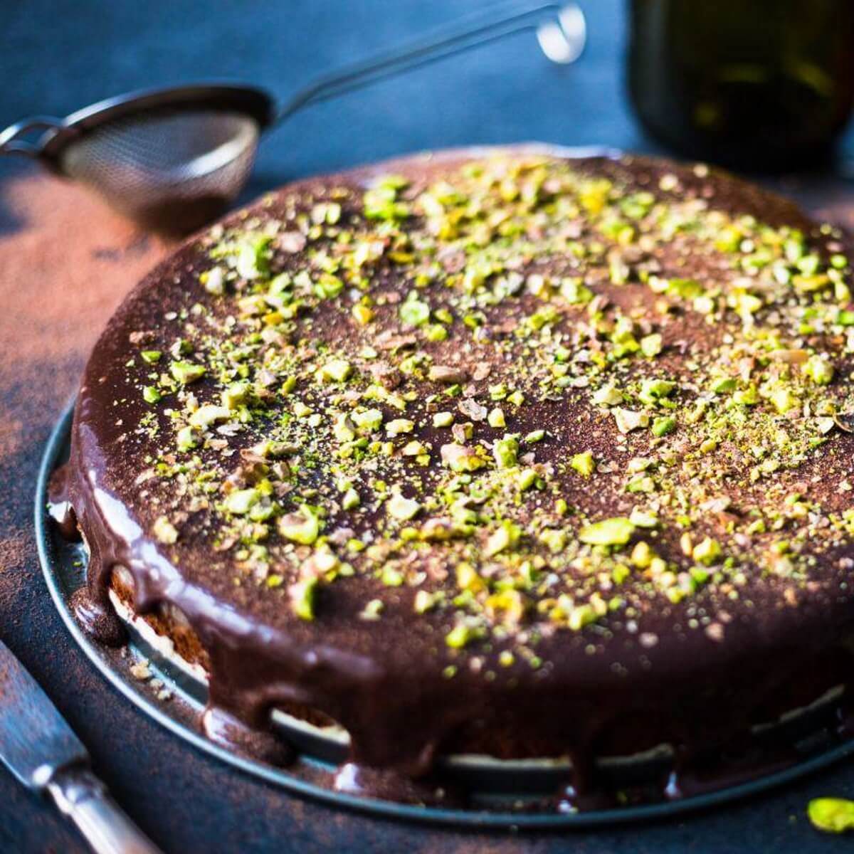 feastiful's tweet photo. Master this boozy chocolate pistachio cake, which, believe it or not, contains mashed potato. 
https://t.co/5mrxTpDRTl
#recipeoftheday #foodlovers #foodblogger #foodlover #foodie #cooking #glutenfree #foodstylist #foodlove #recipes #homecooking #yum #finedining  #divinedesserts https://t.co/AK2wJcBAaH