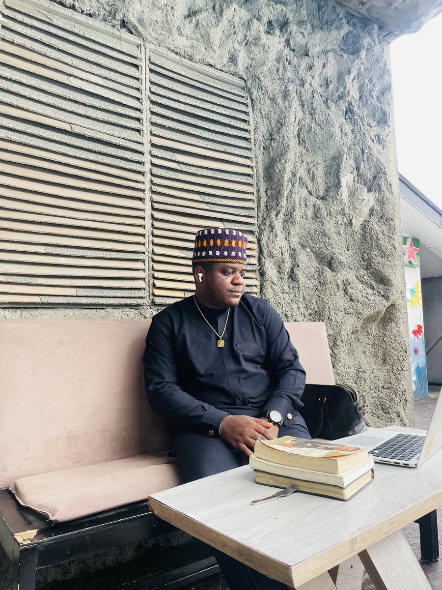 eboviwali's tweet photo. You must dream in billions if you come 10 ft around me. What you are seeing online is a joke!!

I am Ebovi Wali -aspiring billionaire, technology entrepreneur, culture architect, deep mind, music exec, business advisor, spiritual advisor, crypto philosopher

See you at the top 🌟 https://t.co/Es0cwiXOrC