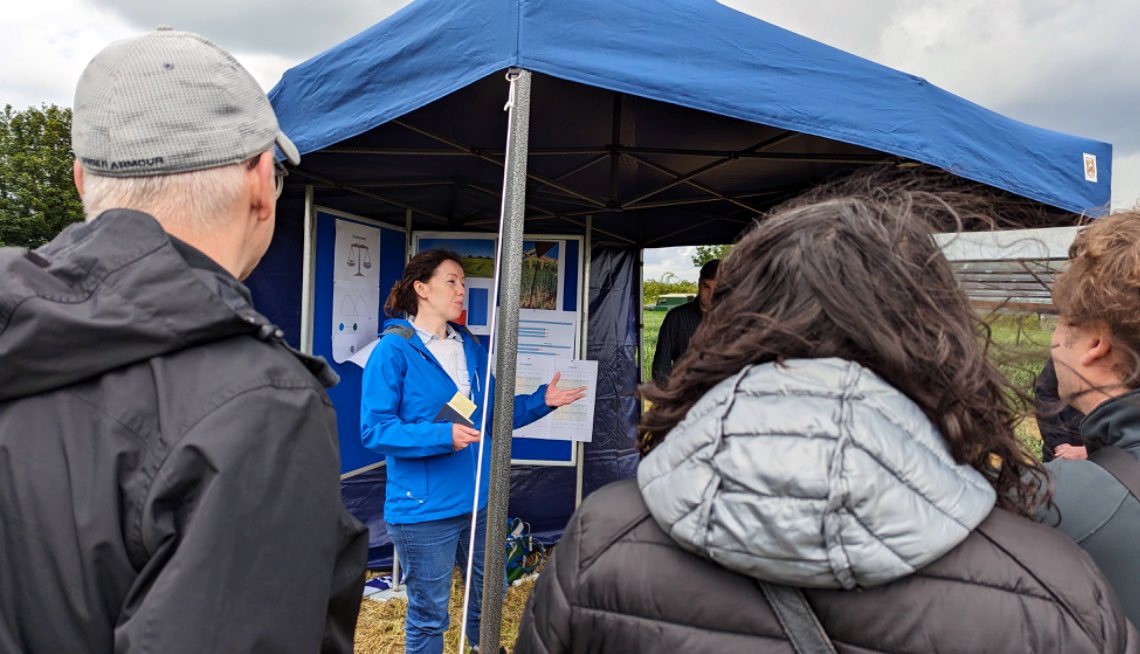 John Innes Centre (@johninnescentre) on Twitter photo <a href="/TheQuadram/">Quadram Institute</a> <a href="/wish_roots/">EJP Soil - WISH-ROOTS</a> <a href="/OilseedRachel/">Rachel Wells</a> <a href="/PhilippaBorrill/">Philippa Borrill</a> and #PhD Student Miles Curl presenting their work on drought tolerance in #wheat #BreedersDay <a href="/TheQuadram/">Quadram Institute</a> <a href="/wish_roots/">EJP Soil - WISH-ROOTS</a> <a href="/OilseedRachel/">Rachel Wells</a> <a href="/PhilippaBorrill/">Philippa Borrill</a> and #PhD Student Miles Curl presenting their work on drought tolerance in #wheat #BreedersDay