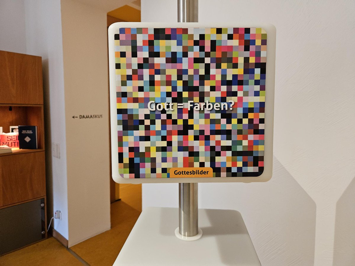 3 Tage Vollversammlung und Geschäftsstellenkonferenz in Wuppertal:
Die neue Ausstellung vom Bibelwerk im Rheinland war ein absoulutes Highlight - mit Canstein-Bibel💪
Gratulation ans Bibeldorf Rietberg! Sie erhielten die Canstein-Medaille
#bibel #bibelmoment #canstein #bibellabor