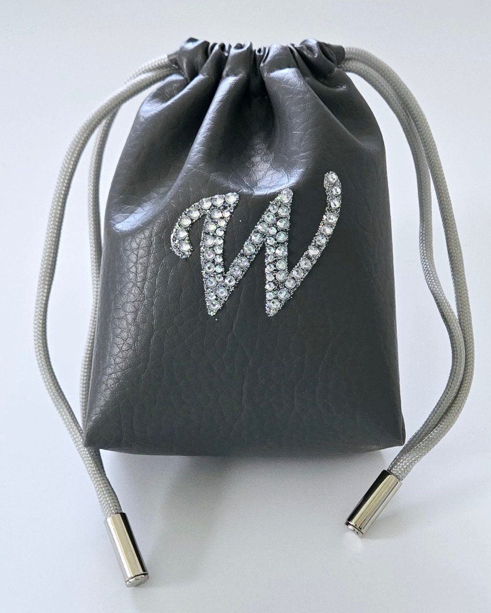 MsTraceysTreas1's tweet photo. https://t.co/50wwC9v9rL
#coinpurse #changepurse #coins #meds #mini #travel #jewelry #accessories #W #bling #fashion #sale #etsy https://t.co/kmsD47qbit
