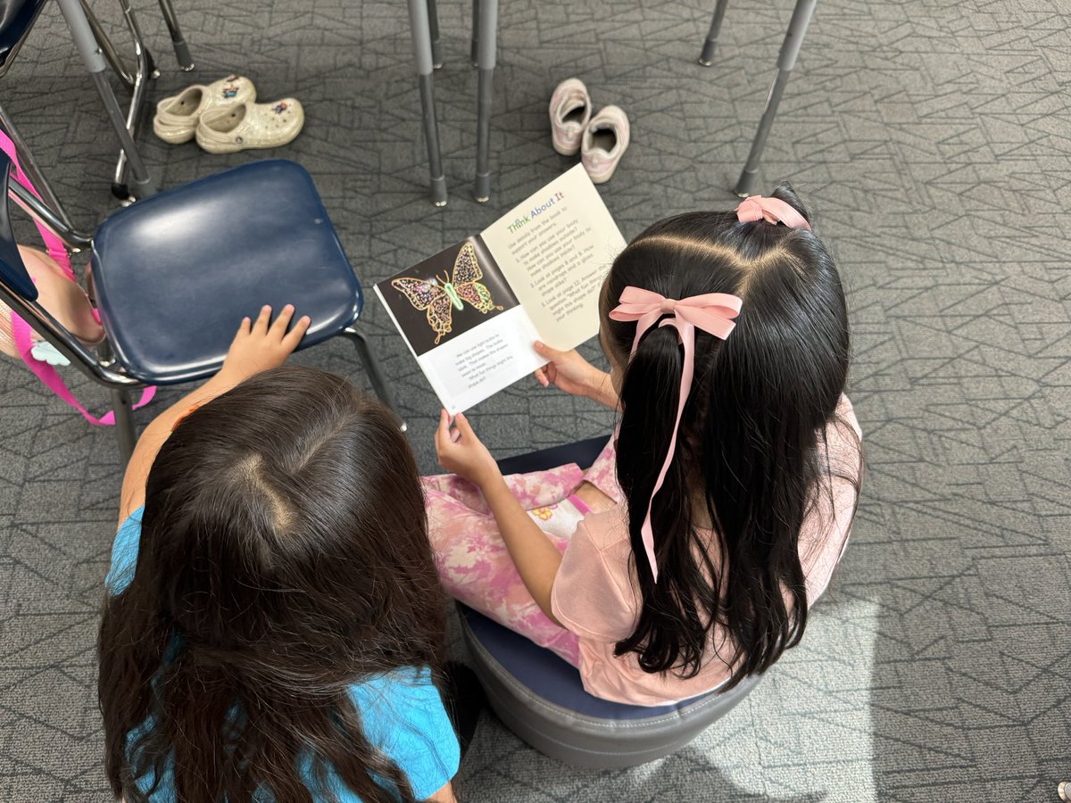 mrlmccarter's tweet photo. Sharing our morning writings, reading together, and practicing our Heggerty makes for a literacy-filled morning! I’m loving summer school at Chapel Glen with our CWE 2nd graders ☺️@educatorerickag #WeAreWayne https://t.co/YLj3ZENYTT
