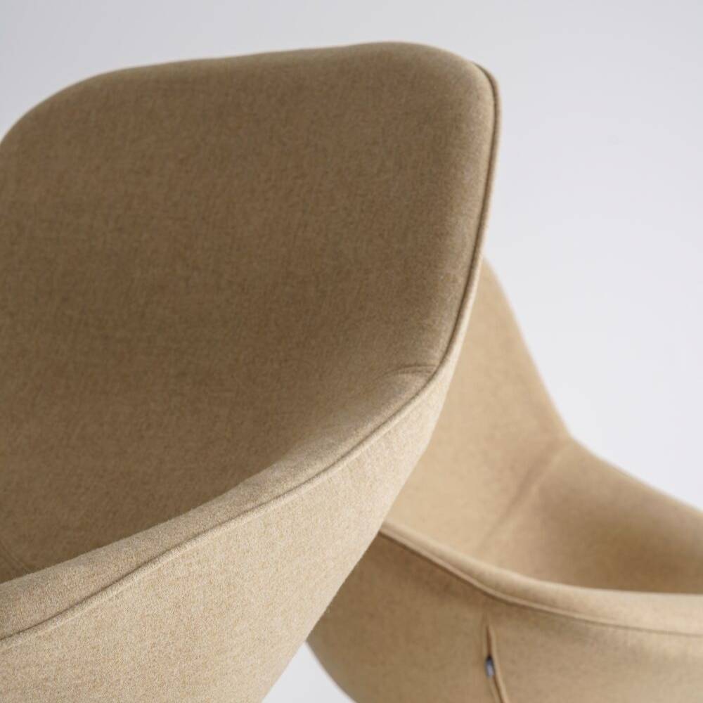 StudioTKSocial's tweet image. We’re putting together the last finishing touches for #DesignDays! 

Discover how Studio TK is redefining the workplace, creating spaces that are responsive to all the ways we work and all that our work demands. 

311 N Green St, 7th Floor | Chicago, IL

#betterthanhome @Artifort