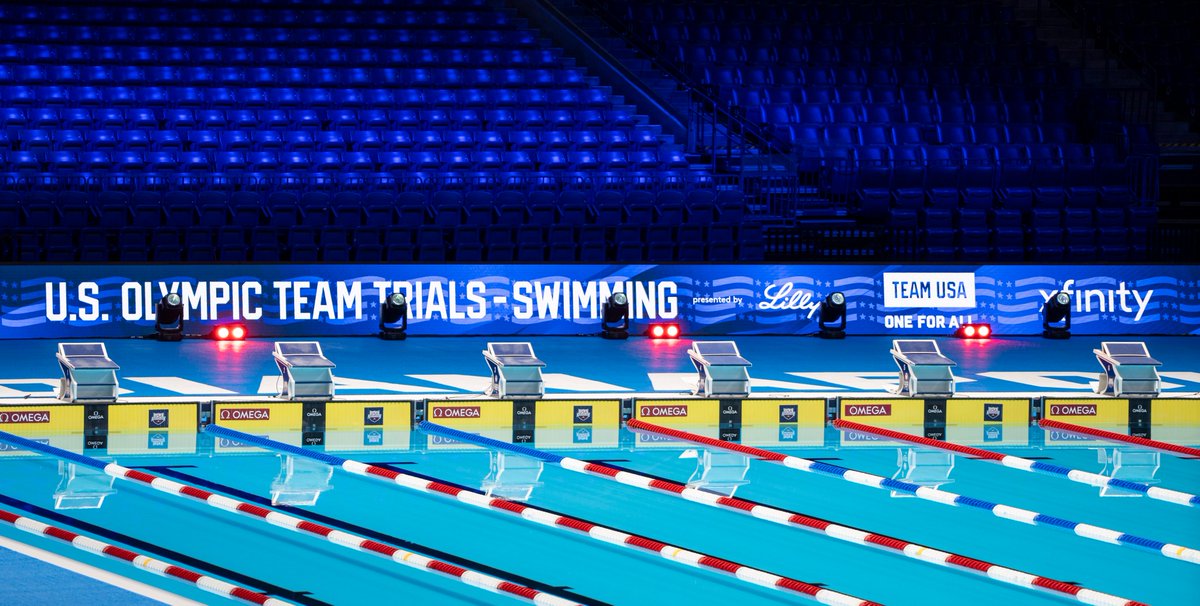 mykalmphoto's tweet photo. The pool inside Lucas Oil Stadium is something else. Blue, the @Colts mascot, decided to take a dip this morning. Only 10 days away from the US Olympic Swimming Trials in Indy...

Here are more photos of the pool ➡️ https://t.co/tHFvM8kb6r https://t.co/SyNA4DabR7