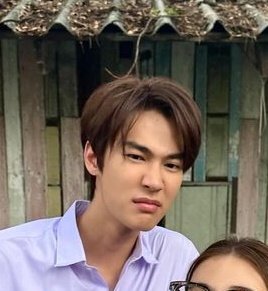 nntw_nnn's tweet photo. พ่อลูก คิ้วเหมืนกันเป๊ะ
#dew_jsu #HinaMeow https://t.co/uAoYwQa5wc