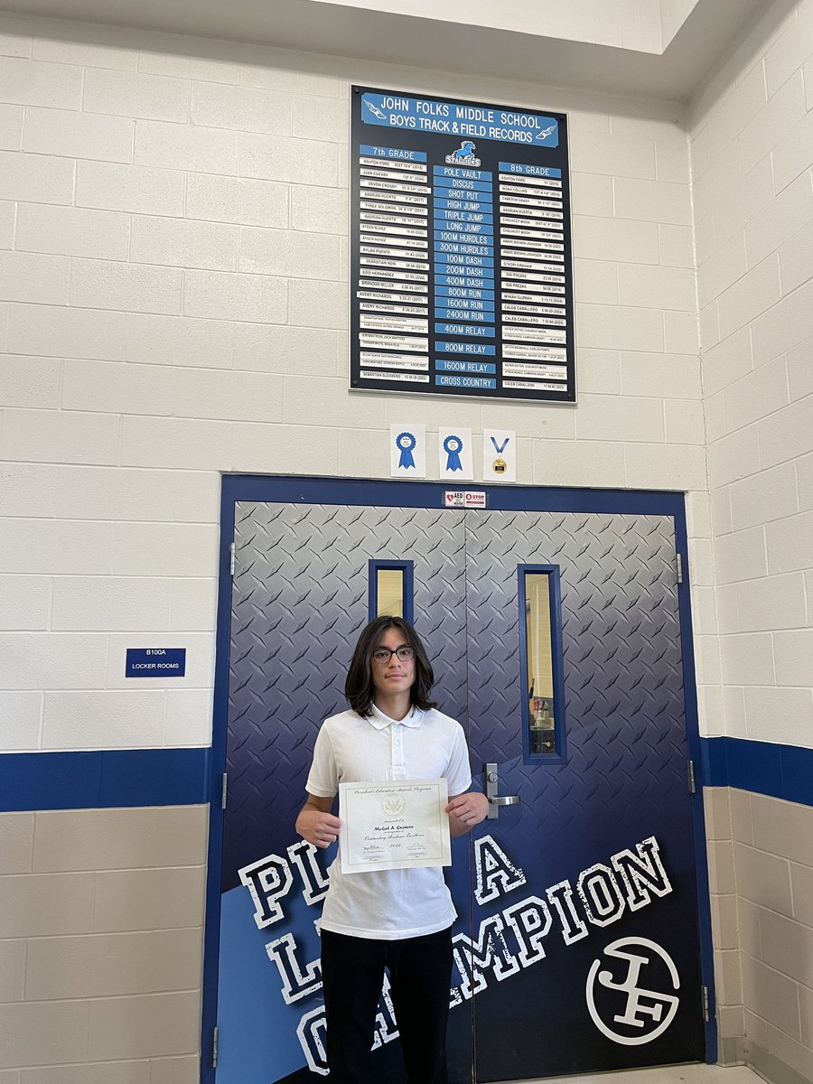 nhadia's tweet photo. Great job Mykah!! Presidential award, Outstanding Soloist and School track record. @guzman_mykah @guzmanmichaelr https://t.co/D6AU4kIHcY