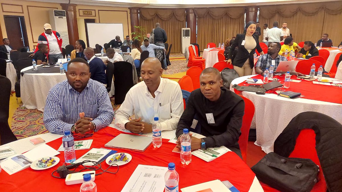 DOSHS_KE's tweet photo. The #Safety unit team from @DOSHS_KE attended the #LiftingSafetyToNewHeights (LSNH) forum, which brought together #leaders in the #TelecomSector and aimed to improve #SafetyPractices for #WorkingAtHeights and reduce fatalities.
@MoICTKenya
@CA_Kenya https://t.co/laxZEJ10GH