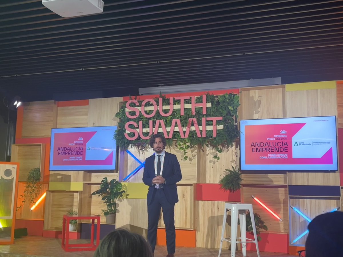 south_summit's tweet photo. 🛬To finish the first day at #SouthSummit24 and our imaginary journey, we are going to land in #Andalucia . 

We are going to see a very interesting Pitch Session in #DemoStage 

We will be waiting for you, don’t lose it. ⭐️🌟

#SouthSummit24 #StartUps #PitchSession #LaNaveMadrid https://t.co/pVnfn7oFjE