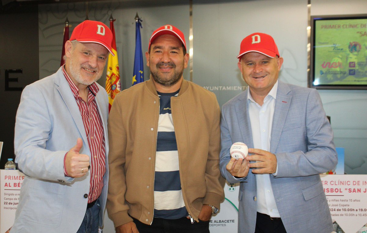 AytoAlbacete's tweet photo. 📣📣Villaescusa anima a los albaceteños a participar en el I Clínic de iniciación al béisbol ‘San Juan’ como primer paso para recuperar este deporte en nuestra ciudad⚾️

🗓️22 junio
⏰10:00 a 19:00 h
📍Campo de fútbol ‘José Copete’
ℹ️Dirigido a niños y niñas de hasta 15 años https://t.co/Ure2PspK4x