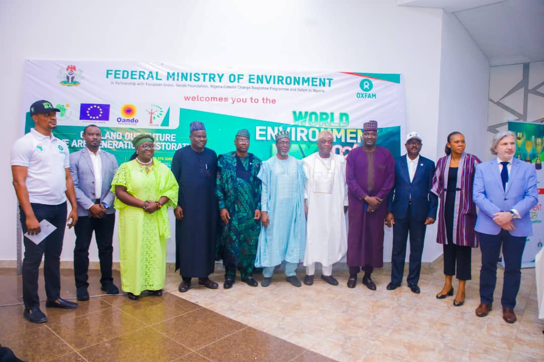 Minister of <a href="/FMEnvng/">Environment Ministry</a> <a href="/BalarabeAbbas_/">Balarabe Abbas Lawal</a> , at #WorldEnvironmentDay, emphasized the theme "Land Restoration, Desertification and Drought Resilience." He highlighted the importance of protecting and rejuvenating our landscapes for food security and a healthy ecosystem.