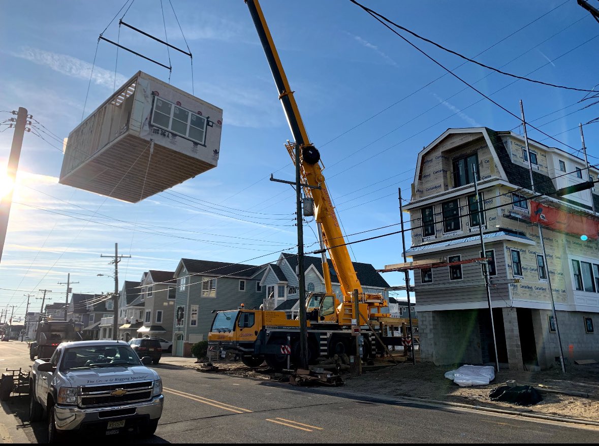 Gartonsrigging's tweet photo. Precision and strength in action—lifting your dreams with our crane services🏗️ #gartonsrigging #modularhomes https://t.co/NdEBRLQQ2E