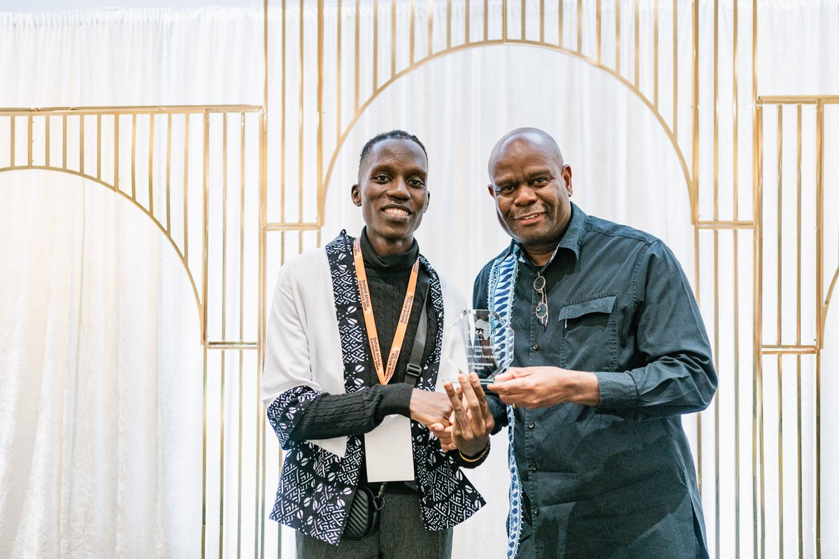 oxfordafrica's tweet photo. Our Innovation Fund winners are MariTest by Kakooza Hakim Nakaana and Cocoon Creations by Dr. Ifewumi Fagunwa, Mariah Greenstreet, and Aincre Maame-Fosua Evans! 🎉
They pitched at #OxfordAfricaConference and will receive £5000 in funding to develop their projects.
#ISF24 https://t.co/XZ7nrgwHb5