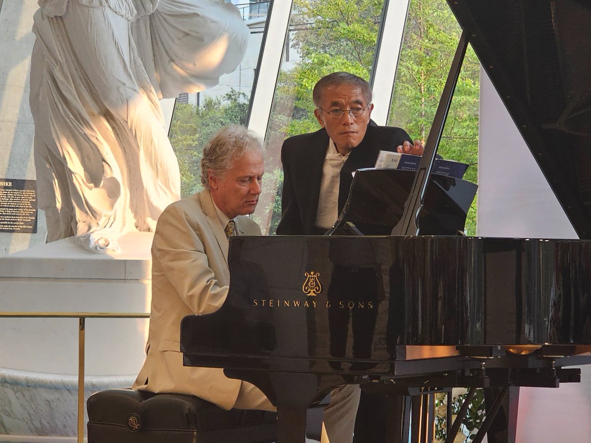 UTHealthHouston's tweet photo. Medicine plus music added up to a beautiful event recently when UTHealth Houston physicians took to the stage at Doctors in Recital to benefit the Department of Pediatrics. 

A special note of appreciation to @SteinwayHouston for hosting at Museo. https://t.co/5G1WLW160p