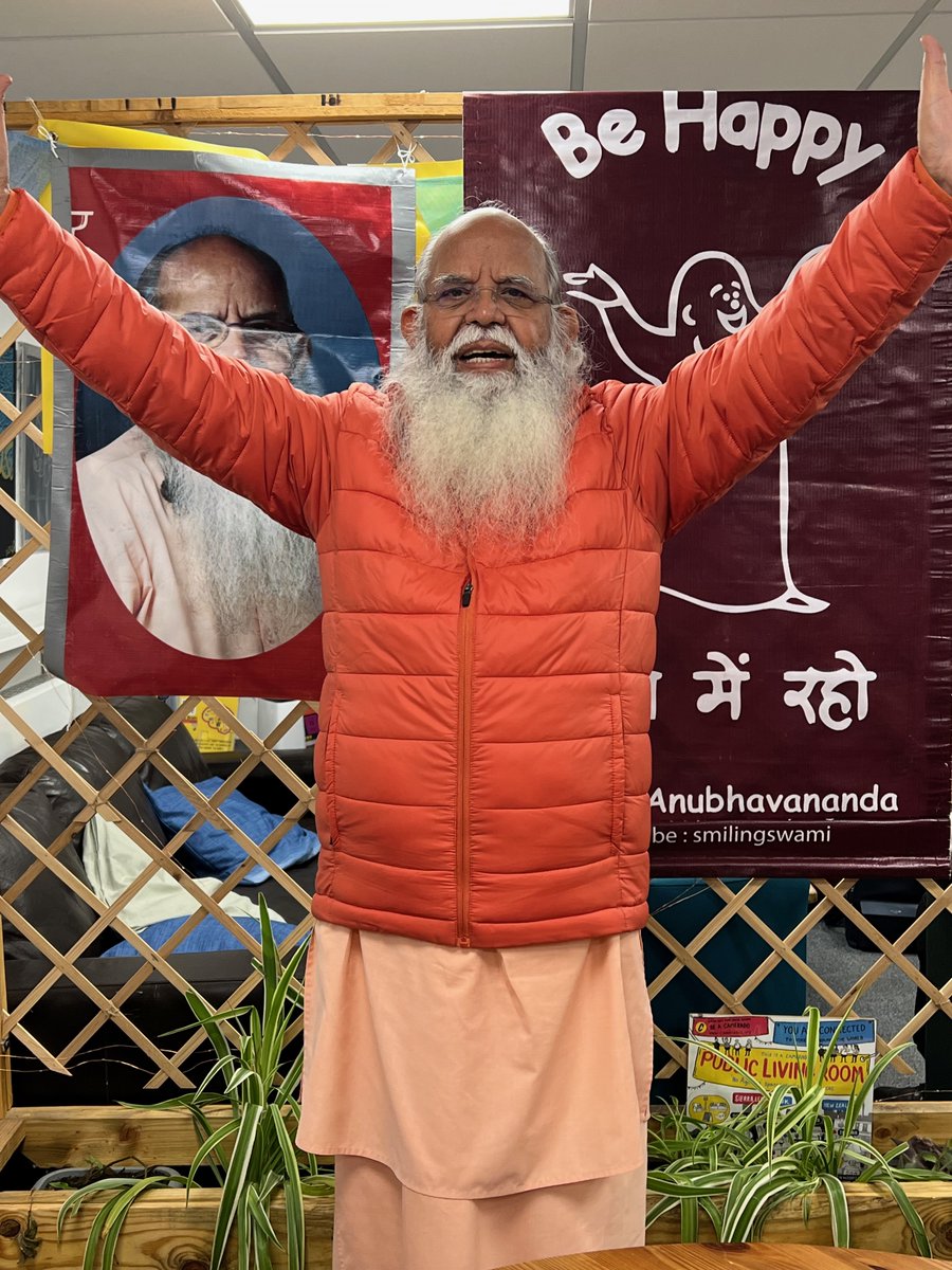 Tonight is the last chance to see Swamiji in Weston-super-Mare! Next year the schedule will be only London...

6pm, Wed 5th June at The Other Place