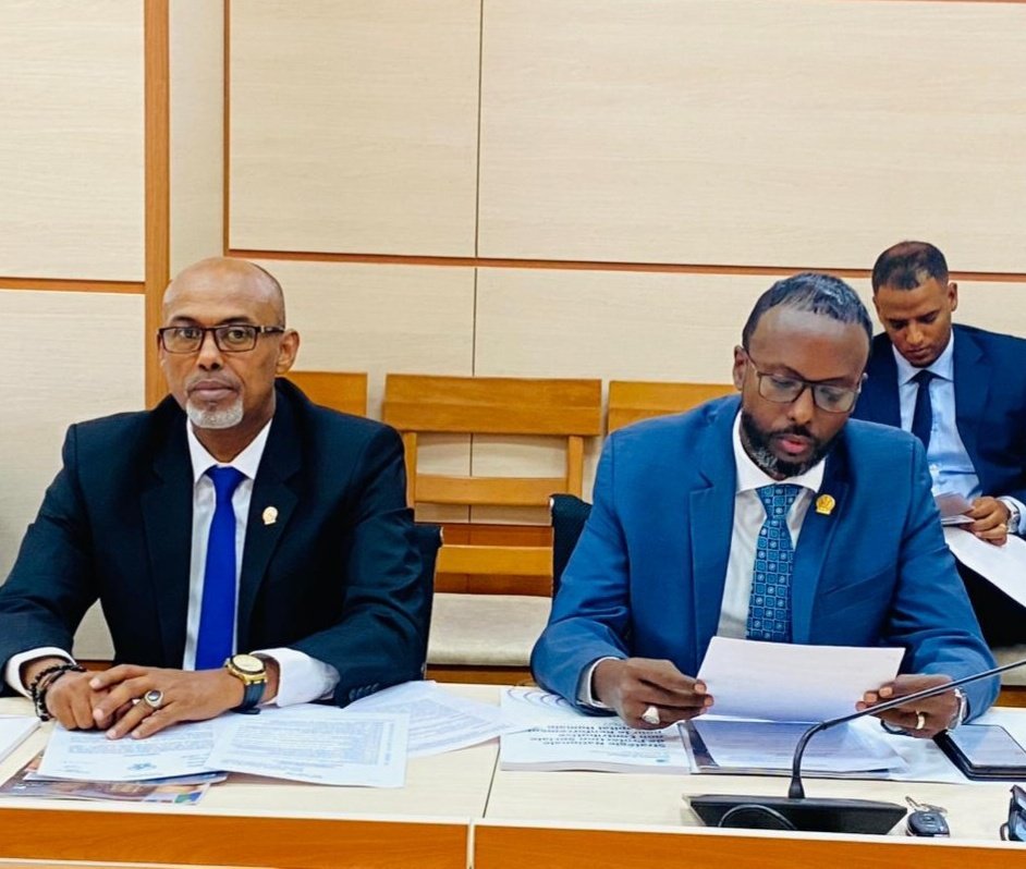 MahamoudMoustap's tweet photo. J'ai pris part à la Réunion de la Comm pour le Dvlpt Social élargie aux mbres de la Comm des Lois.

L'assise avait pour ordre du jour l'examen du PdL portant sur la Stratégie Nationale de Protection Sociale Non Contributive pour le renforcement du Capital Humain 23-27 de Djibouti https://t.co/omed97xutw