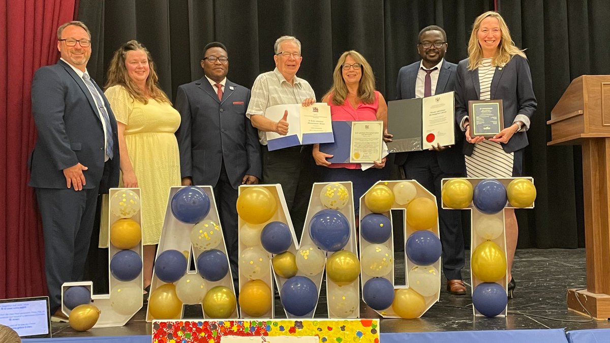 It was a pleasure to attend a celebration for the 25th anniversary of <a href="/EC_MgrJamot/">École catholique Monseigneur-Jamot</a>!

Congratulations to all who have contributed to this flourishing school over more than two decades.

We wish them continued success for the next 25 years and beyond!