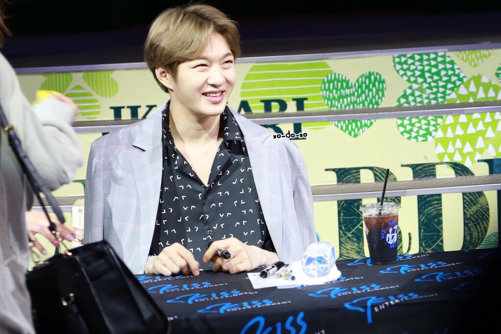 everydaysub's tweet photo. 170606 치바 익스피어리
#비투비 #BTOB #이창섭 #창섭 https://t.co/FcytBCYG0Q