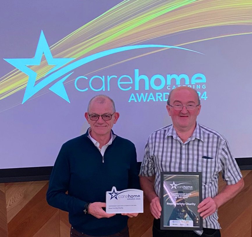 RoyalVariety's tweet photo. WOW, they won 🏆 Congratulations to our super chefs, Stuart, Henry, &amp; their small team at Brinsworth House, for winning Independent Care Home Caterer of the Year 👨‍🍳  @CareHmCatering awards, 2024. 🙏 to everyone who took part and to those who organised this special day #CHCForum https://t.co/2UjyL0Qwl1