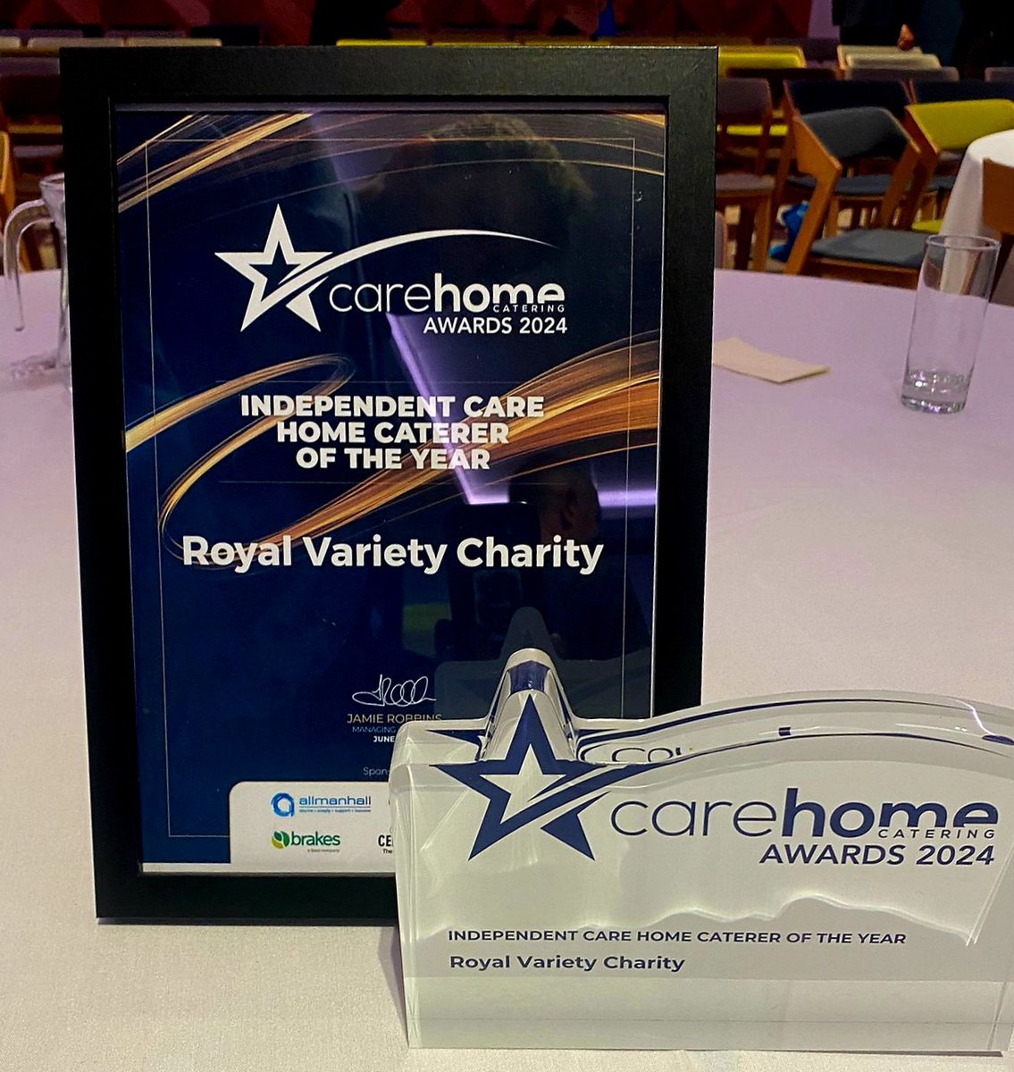 RoyalVariety's tweet photo. WOW, they won 🏆 Congratulations to our super chefs, Stuart, Henry, &amp; their small team at Brinsworth House, for winning Independent Care Home Caterer of the Year 👨‍🍳  @CareHmCatering awards, 2024. 🙏 to everyone who took part and to those who organised this special day #CHCForum https://t.co/2UjyL0Qwl1