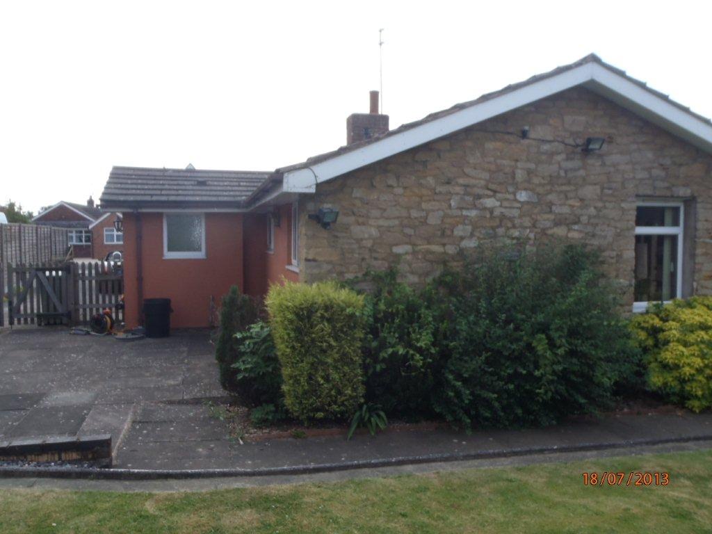 AlexFrenchaAsc's tweet image. This property in Redditch received renovations under the watch of AFA!

This picture was taken in 2013! 

This property now has a modern render finish externally, and internal improvements!

Contact us if you require project managers!

#afa #rics #rafbf #survey #construction