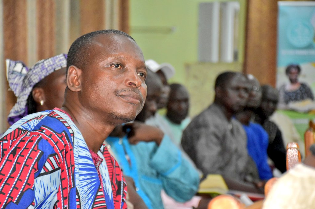 FAOCameroun's tweet photo. #Drought is having a major impact on the #environment and food security in the Far North region 🇨🇲
On this #WorldEnvironmentDay, local stakeholders are brainstorming to identify prior Anticipatory Actions to mitigate this climate risk.

Thank you @eu_echo
#GenerationRestoration https://t.co/gBvVDkWW3E