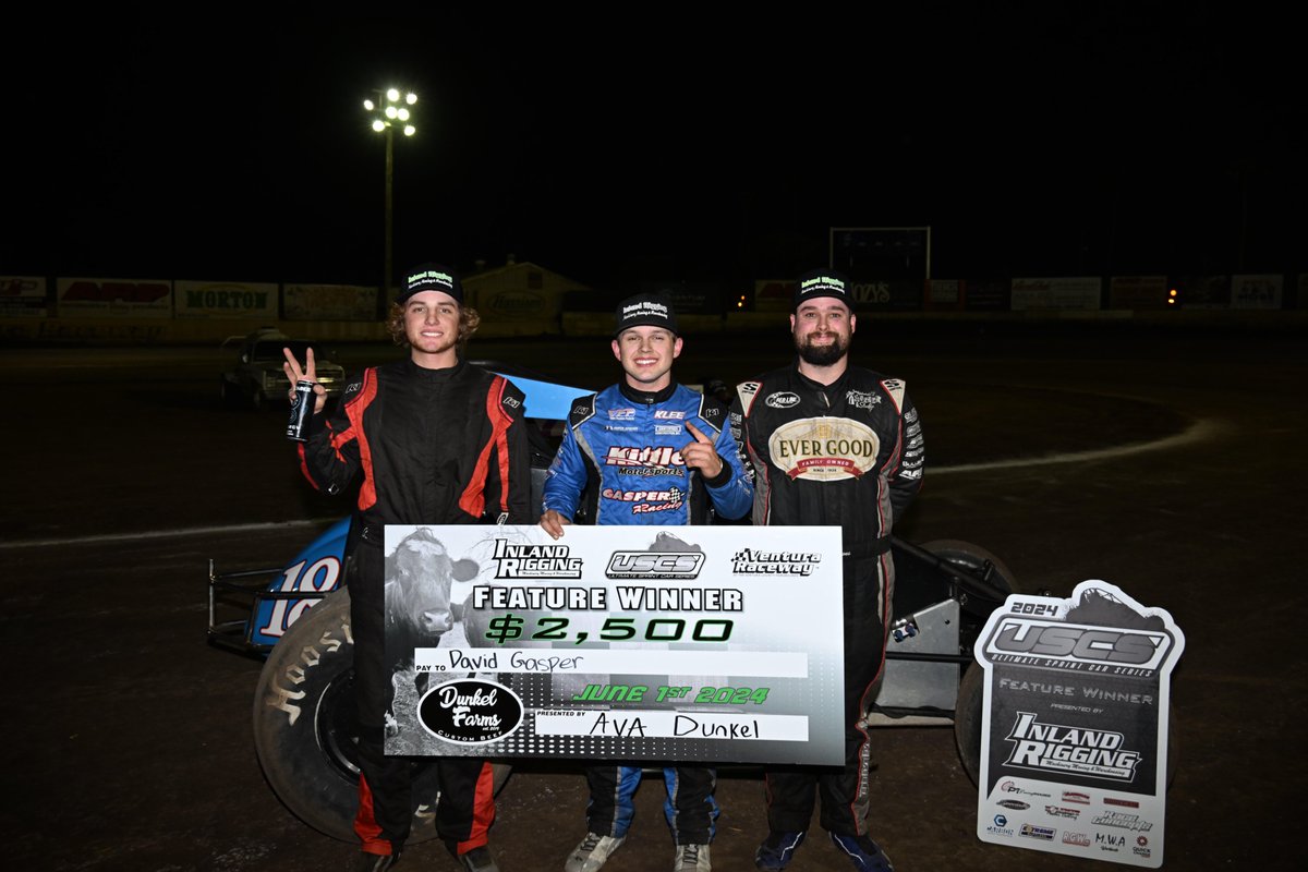 DT_RRracin's tweet photo. Up for episode 143:
◾️Tempers flare at @maconspeedway for Flo Night in America 
◾️ @WesternPASpdwk gets 3/5 races in and crowns a champ 👑
◾️ @RickyLewis11_ snags a midget ride to finish out '24
◾️Results: @WorldofOutlaws  @ Beaver Dam, @DaisonPursley gets it done at @knoxvilleraces, 3 @HighLimitRacing events, weekly shows, Dave Bradway Jr. Memorial @pvillespeedway, USCS,  and more!
◾️Charlie tries Applebees & Instacart 🤭, roast, 🐔/mac wrap, + more!! 🍜🐷
Listen here: https://t.co/7AObgVZb5s
🟩https://t.co/dnjduVe7kC