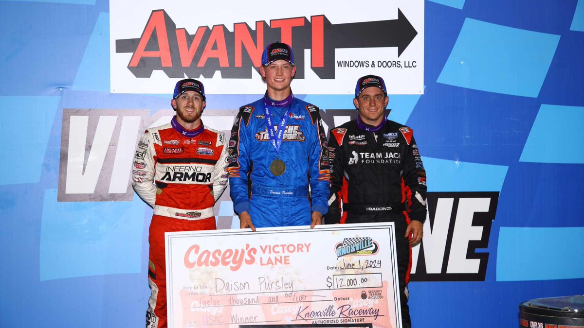 DT_RRracin's tweet photo. Up for episode 143:
◾️Tempers flare at @maconspeedway for Flo Night in America 
◾️ @WesternPASpdwk gets 3/5 races in and crowns a champ 👑
◾️ @RickyLewis11_ snags a midget ride to finish out '24
◾️Results: @WorldofOutlaws  @ Beaver Dam, @DaisonPursley gets it done at @knoxvilleraces, 3 @HighLimitRacing events, weekly shows, Dave Bradway Jr. Memorial @pvillespeedway, USCS,  and more!
◾️Charlie tries Applebees & Instacart 🤭, roast, 🐔/mac wrap, + more!! 🍜🐷
Listen here: https://t.co/7AObgVZb5s
🟩https://t.co/dnjduVe7kC