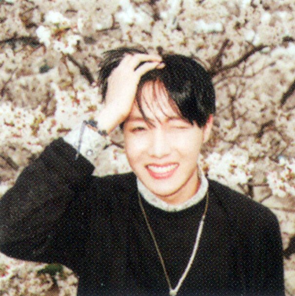 HopeIRbase's tweet photo. و 133 روز دیگه پسری با قشنگترین چشمهای دنیا میاد خونه 
#jhope_countdown https://t.co/wnPy9C7jhp