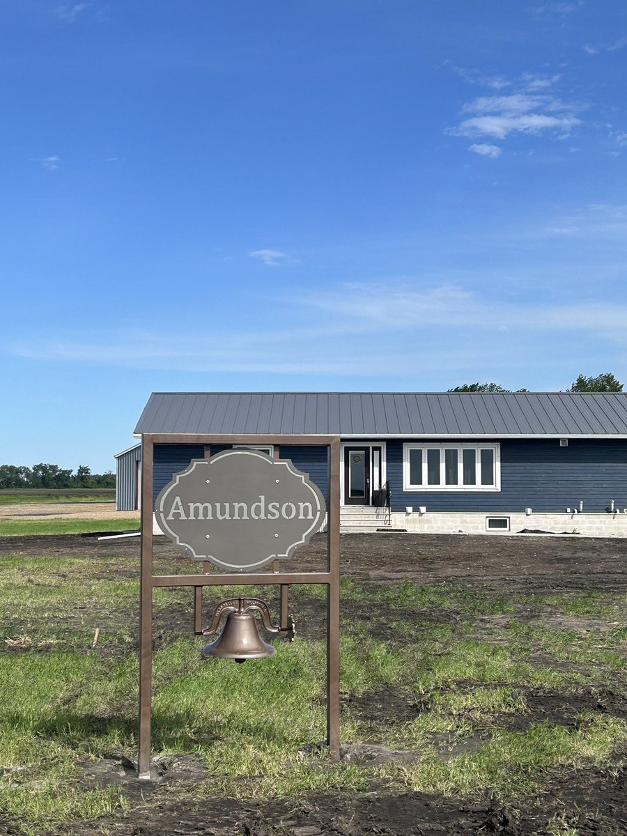ndrockfarmer's tweet photo. Signs finally up!!! #farmsigns https://t.co/BDBdzhCfAW