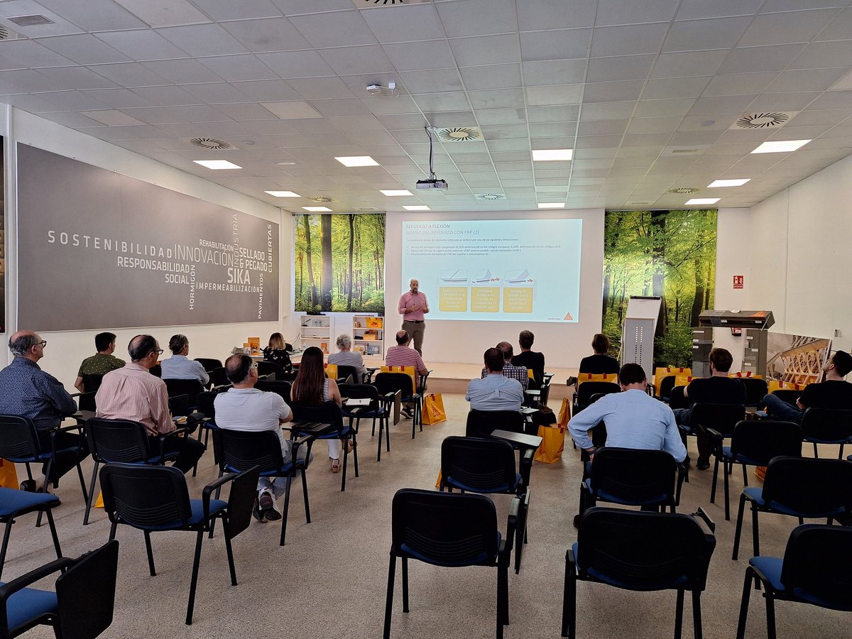 RafaTortajada's tweet photo. Hoy día completo de formaciones sobre refuerzo de estructuras con fibra de carbono, por la mañana programa de cálculo y control en obra dirigido a técnicos, y esta tarde aplicación de los diferentes sistemas, gracias a todos los asistentes y al equipo @SikaSpain https://t.co/Kvqdn5tJY1