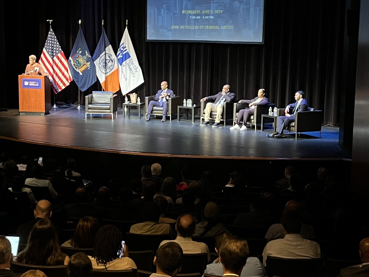 NYSMWBE's tweet photo. Visit the ESD’s MWBE Division at the CUNY MWBE and SDVOB Procurement Fair at John Jay College today in New York City from 8am-3pm.
Come over and talk with us!
#NYSDMWBD #NYS #MWBE
#EmpireStateDevelopment https://t.co/uyj78qhL2Z