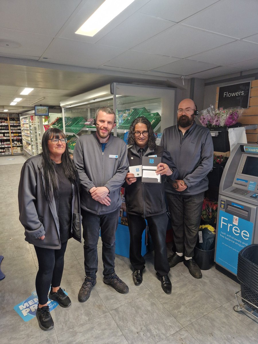 Daniel Collett tweet media