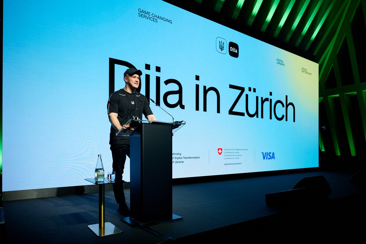 uasaz_ch's tweet photo. On May 29th, a Summit called Diia in Zurich took place. The members of our association joined as volunteers for the organizing team and as guests at the lectures and discussions. The projects aimed at the digital transformation of Ukraine left everyone astonished. https://t.co/J5zeWVTUg1