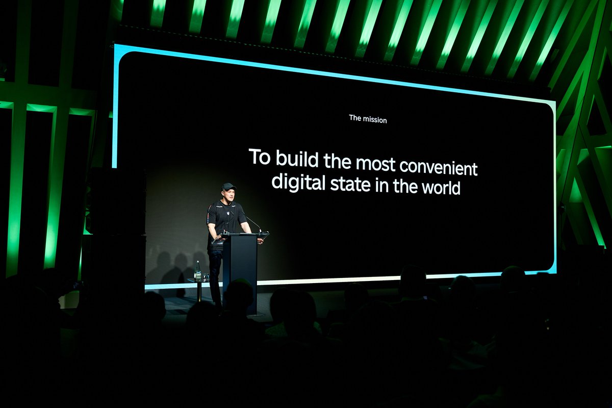 uasaz_ch's tweet photo. On May 29th, a Summit called Diia in Zurich took place. The members of our association joined as volunteers for the organizing team and as guests at the lectures and discussions. The projects aimed at the digital transformation of Ukraine left everyone astonished. https://t.co/J5zeWVTUg1