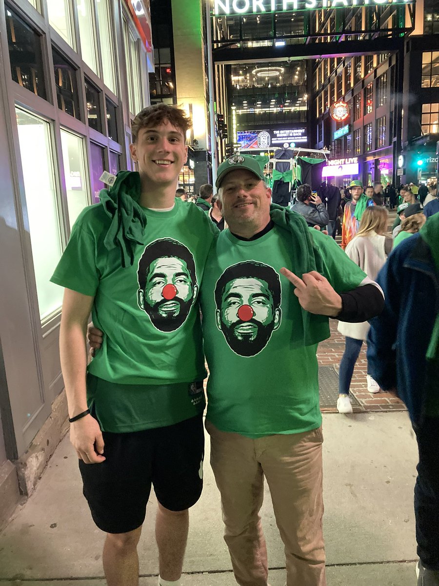 NikHayes1's tweet photo. @stoolpresidente @Gametime #gametimebarstoolgiveaway Me and my Dad will be repping these shirts if you bless us🙏 https://t.co/w2StQscNUq
