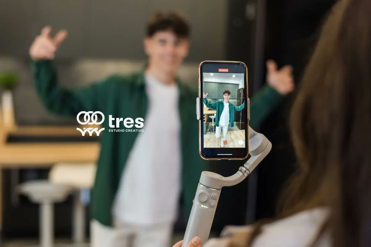 tres_creativo's tweet photo. 👉 Descubre el Secreto de las Rifas Online para Monetizar tu Gran Audiencia ����

Descubre cómo puedes llevar tu presencia en Instagram al siguiente nivel con la ayuda de la plataforma de rifas de tres | ESTUDIO CREATIVO.

https://t.co/03jrrYPCio https://t.co/pRbQVoTXDr