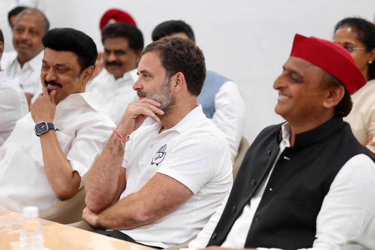 AloshiousXavier's tweet photo. ‘appropriate step at appropriate time’ to realise the people’s mandate against BJP ⚡

ഇന്ത്യ മുന്നണി ഫാസിസ്റ്റ് ഭരണത്തെ പ്രതിരോധിക്കാൻ പ്രതിപക്ഷത്തുണ്ടാകും https://t.co/Dlj3vvFNZv