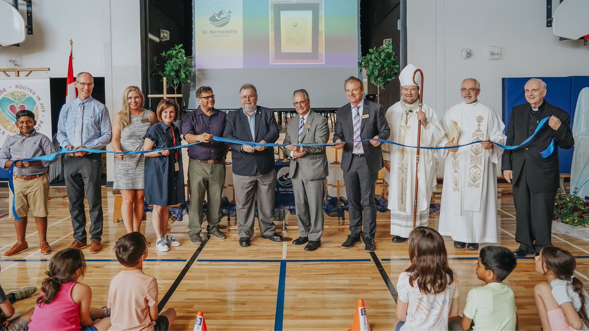 OttCatholicSB's tweet photo. ✝️@BernadetteOCSB celebrated its official school blessing with Fr. Yvan Mathieu, Auxiliary Bishop of Ottawa-Cornwall, Fr. Gerard Monaghan, Monsignor Joseph Muldoon, and other special guests. The gym was filled with joyful students and a choir performance directed by Ms. Sande.🌟 https://t.co/ipevE6lrYw